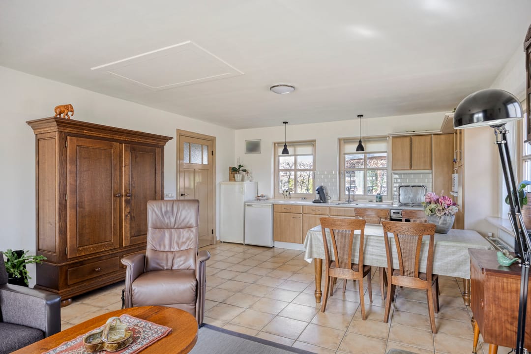 Spacious detached farmhouse with care apartment and garage in rural Beers — 46