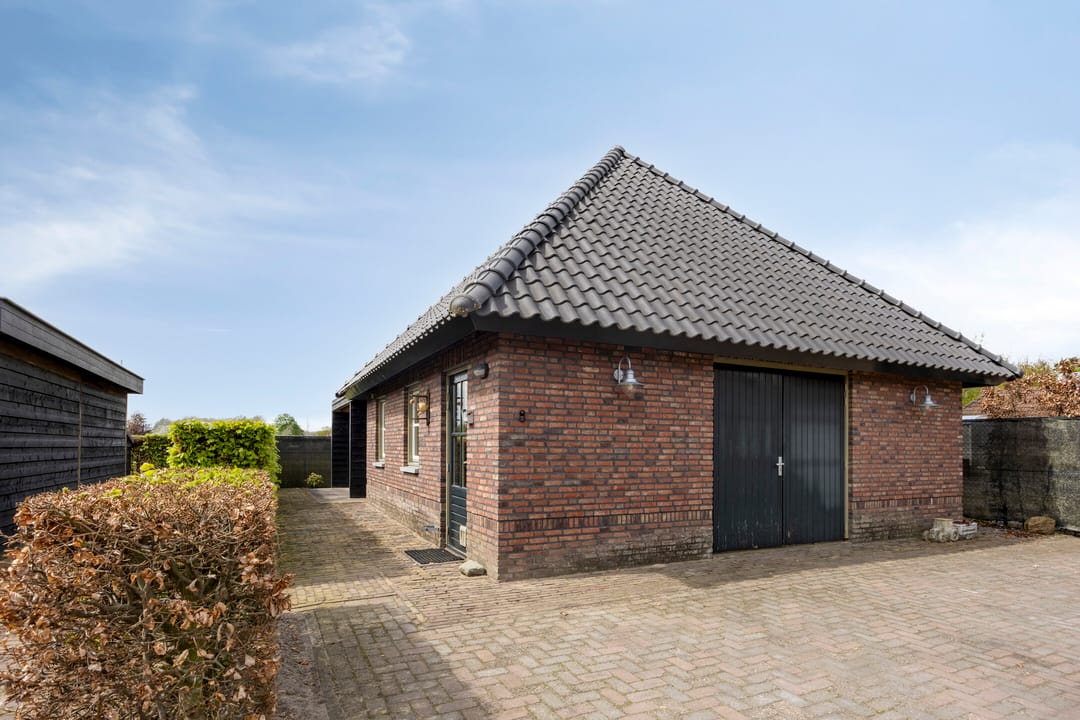 Spacious detached farmhouse with care apartment and garage in rural Beers — 61