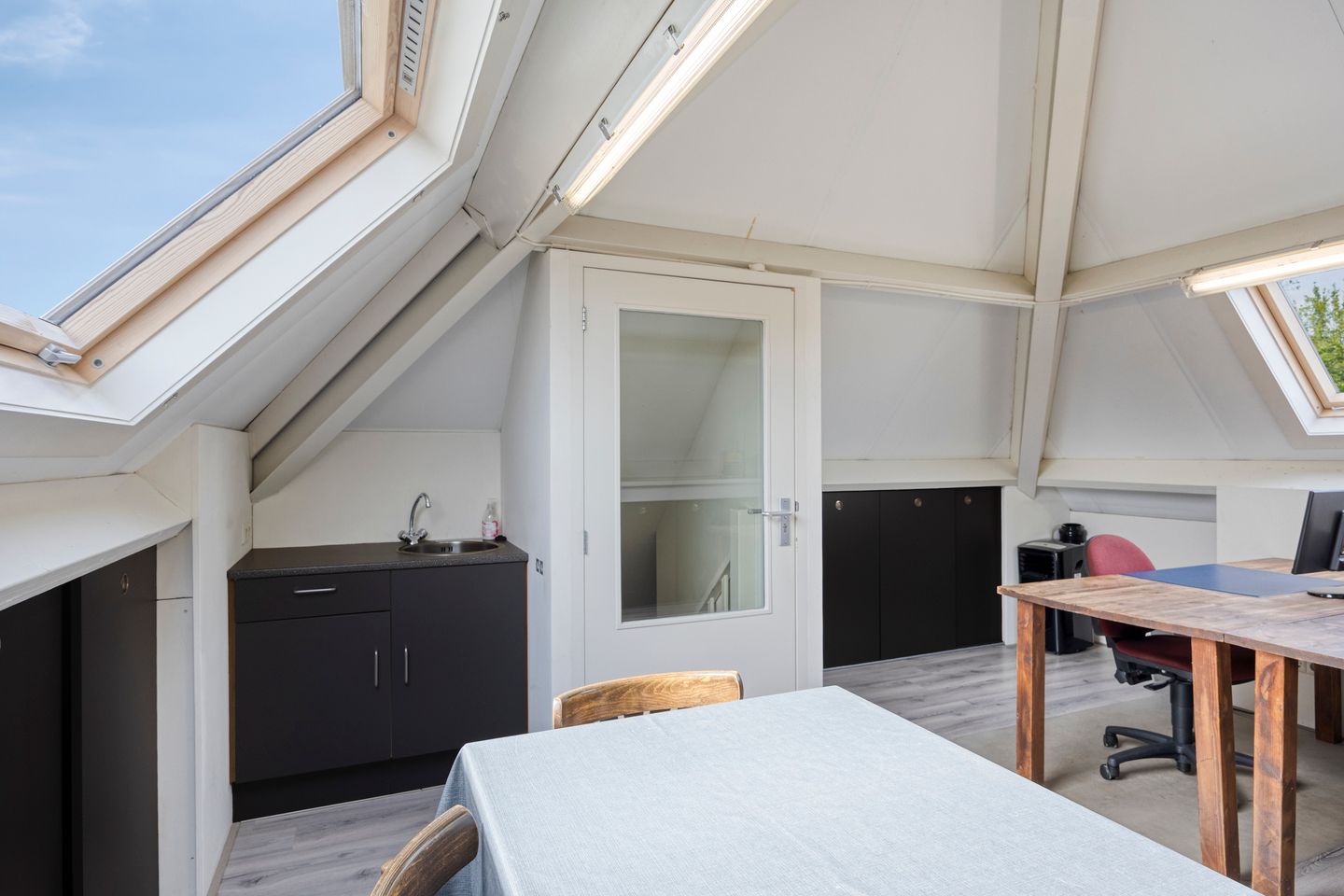 Spacious detached farmhouse with care apartment and garage in rural Beers — 65