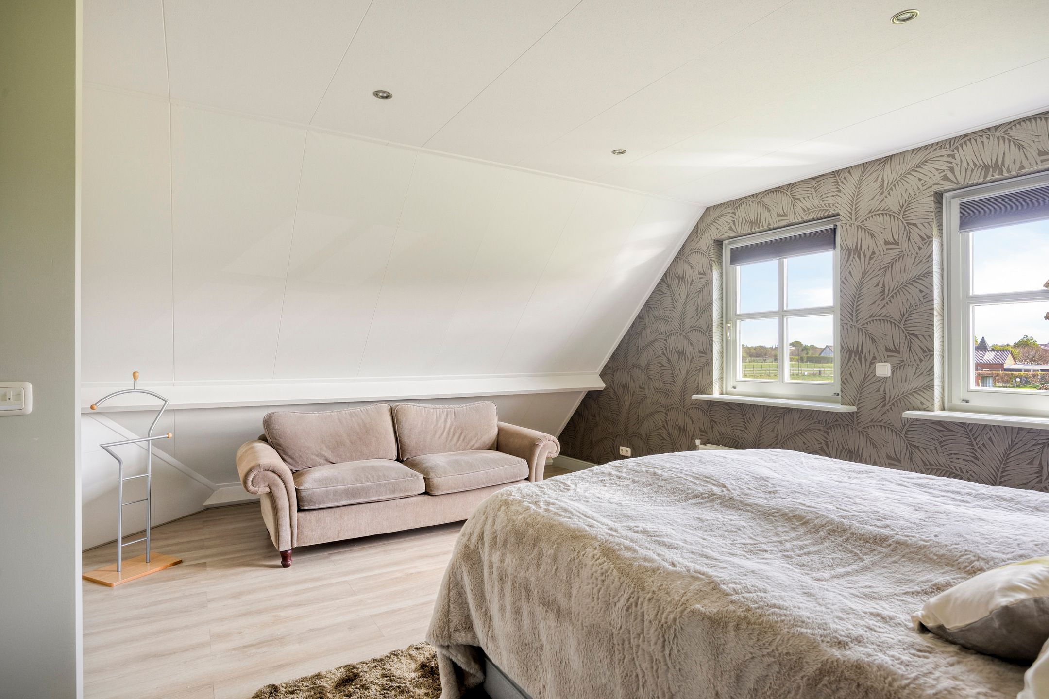 Spacious detached farmhouse with care apartment and garage in rural Beers — 30