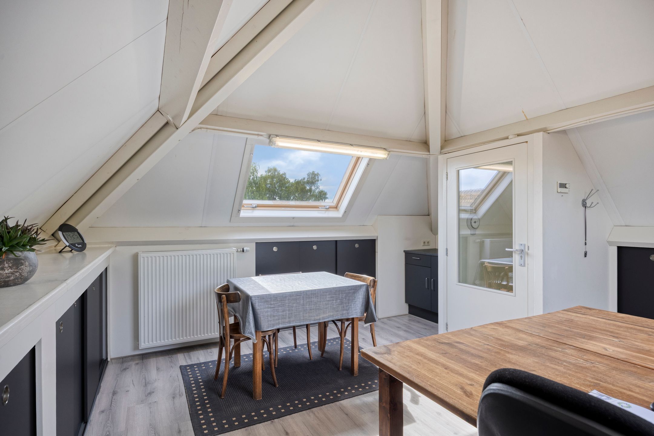 Spacious detached farmhouse with care apartment and garage in rural Beers — 63