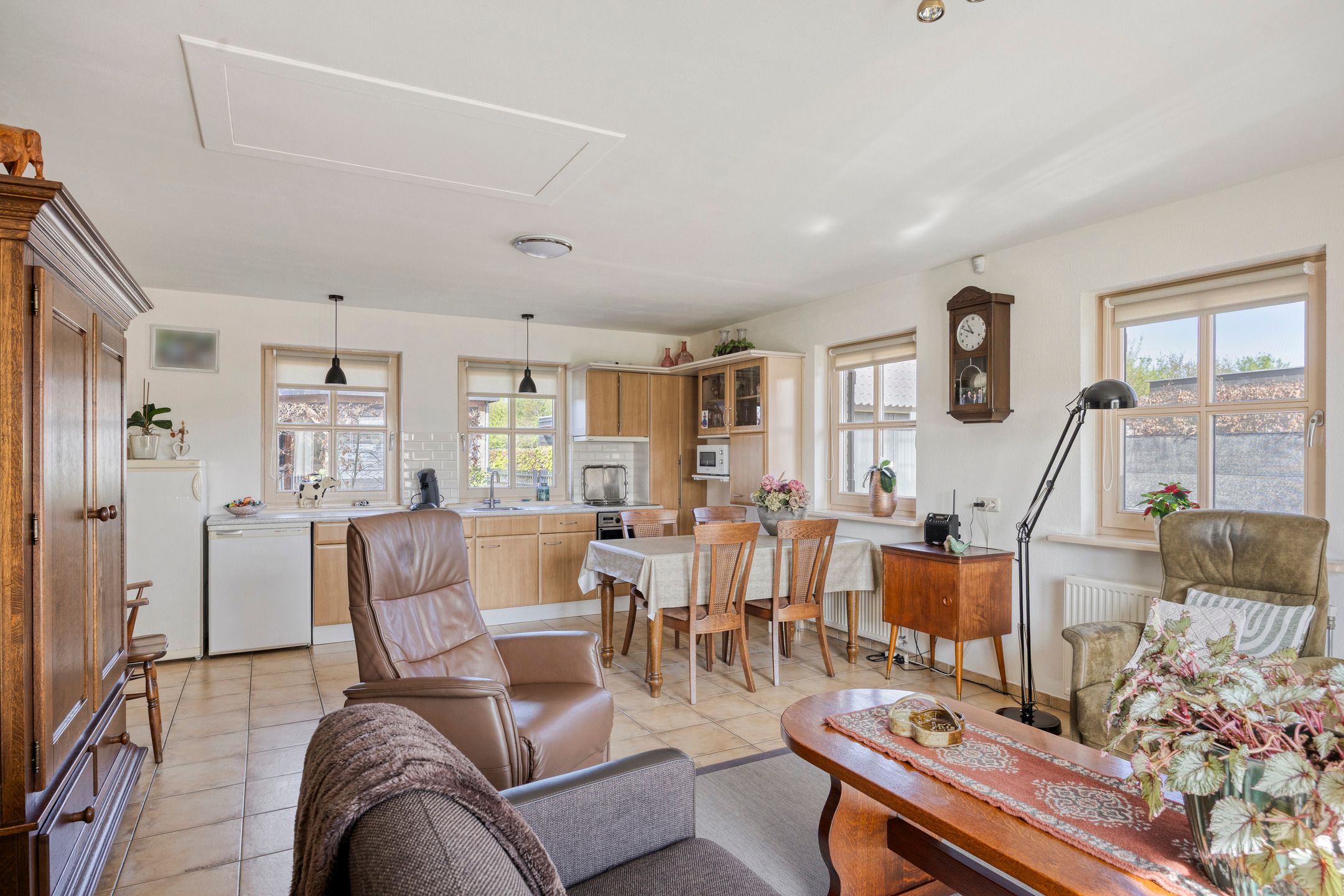 Spacious detached farmhouse with care apartment and garage in rural Beers — 45