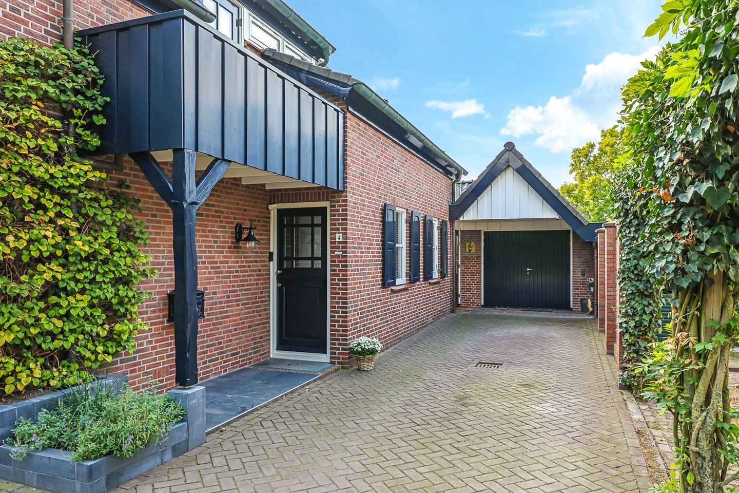 Photo 10 of Warnersstraat 4