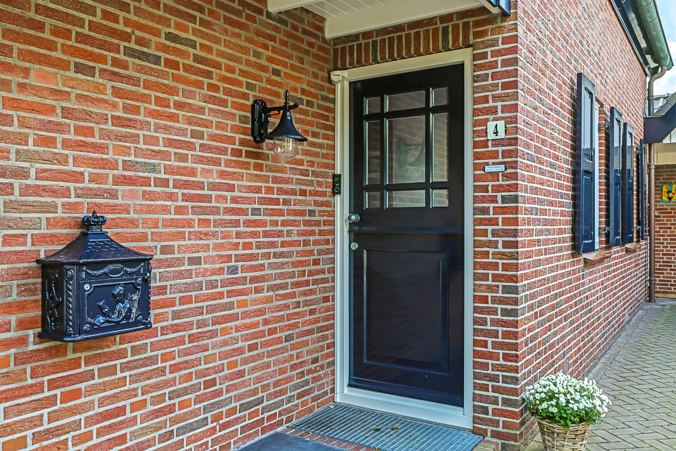 Photo 12 of Warnersstraat 4