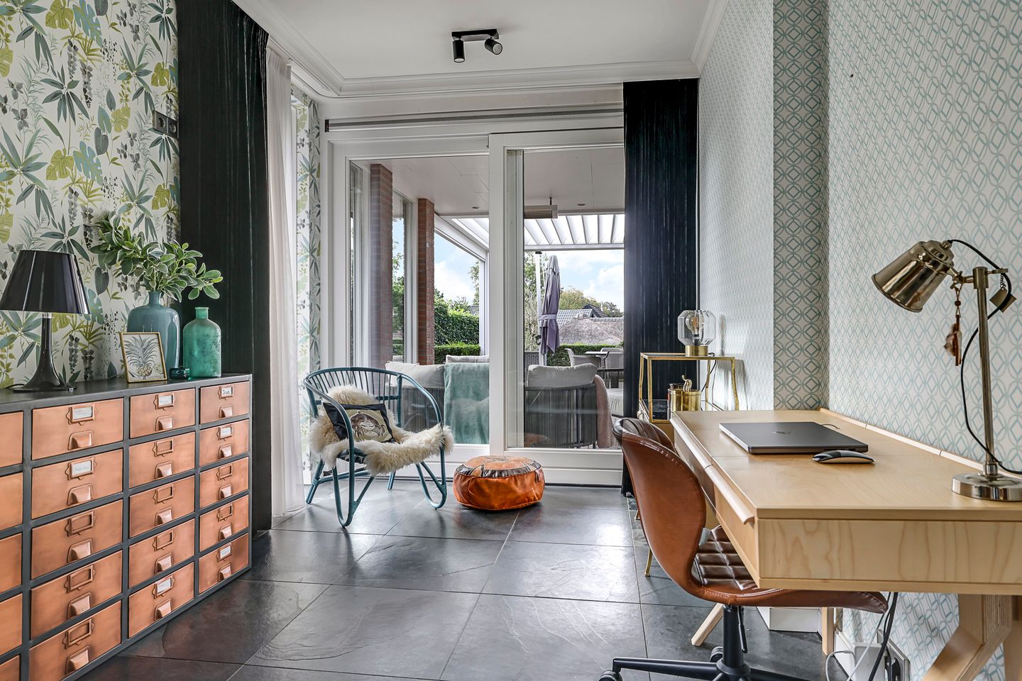 Photo 20 of Warnersstraat 4