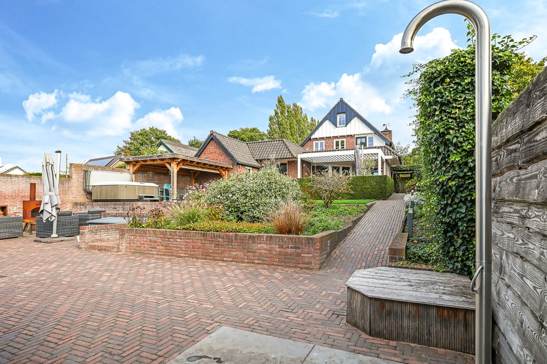 Photo 77 of Warnersstraat 4