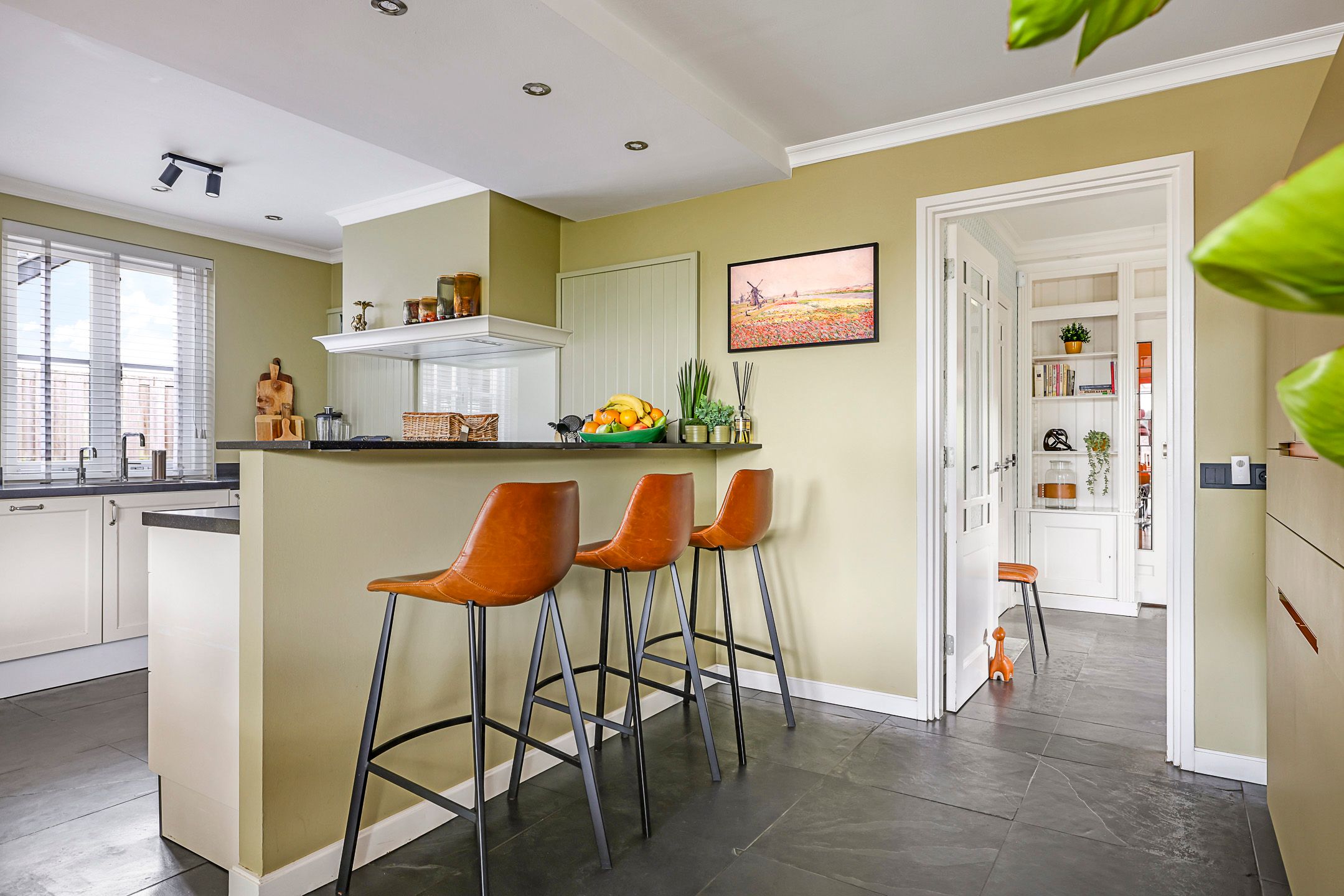 Photo 21 of Warnersstraat 4