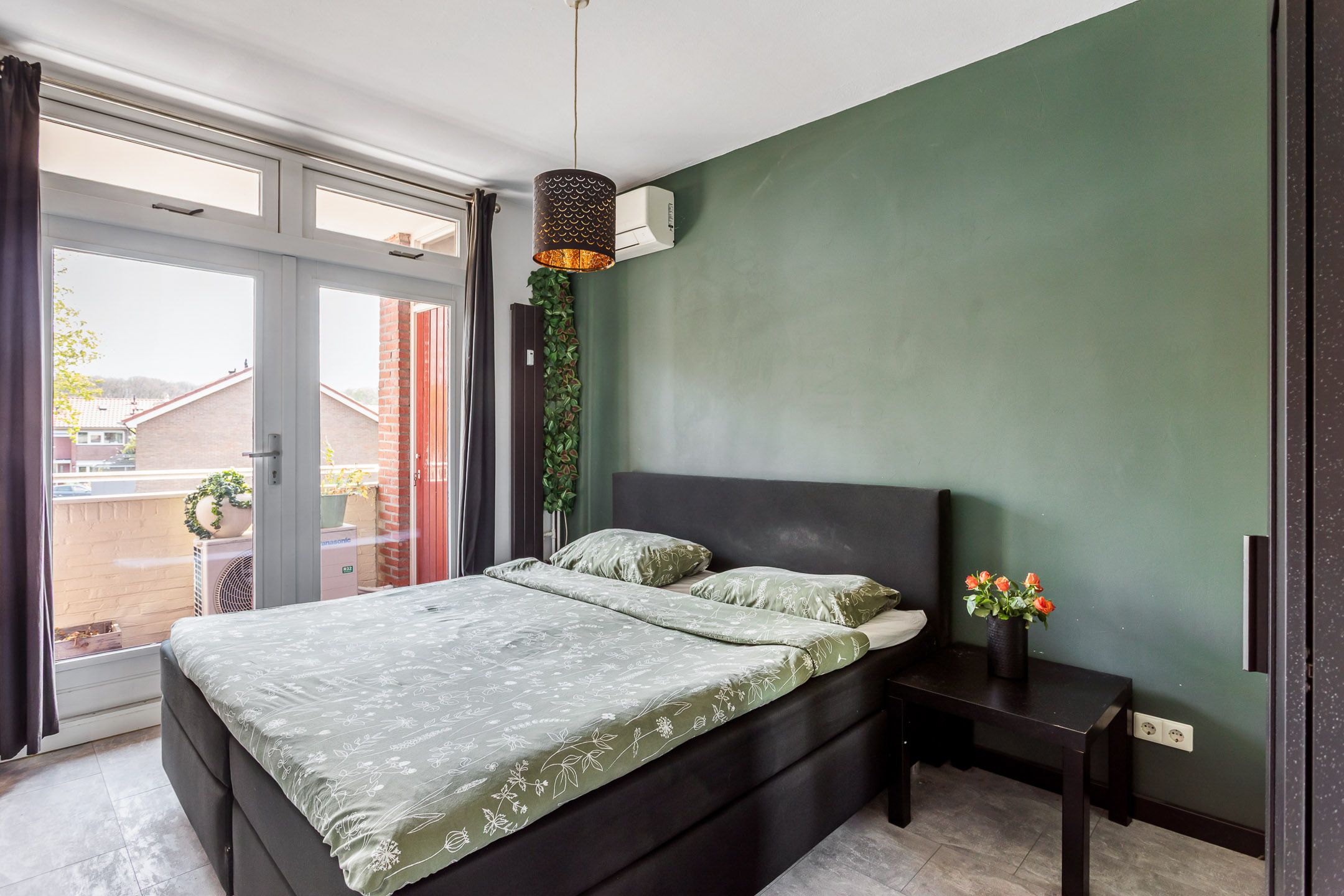 Photo 9 of Oude Lossersestraat 58