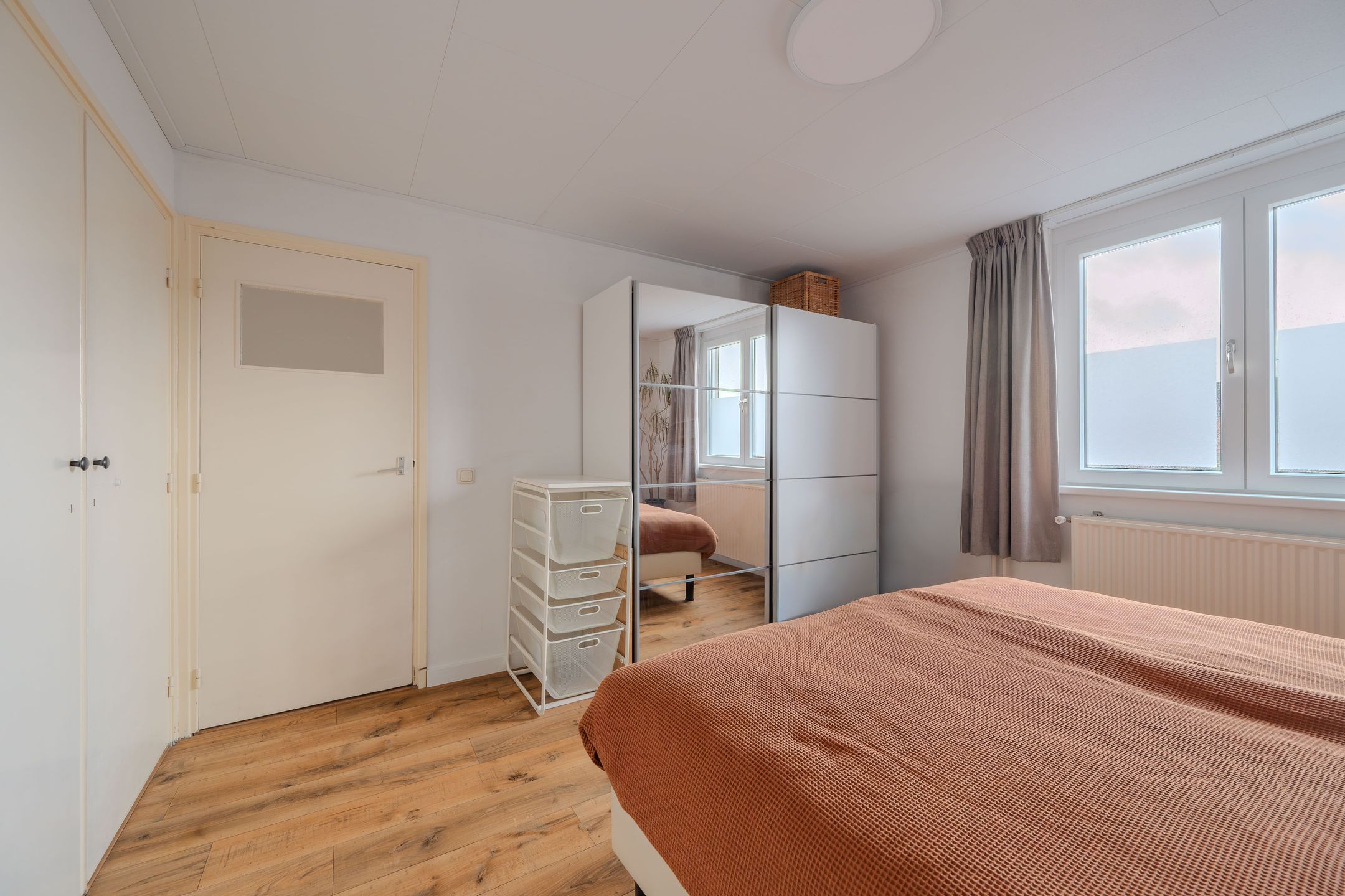 Spacious Extended Family Home with South-Facing Garden in Quiet Sevenum Neighborhood — 27