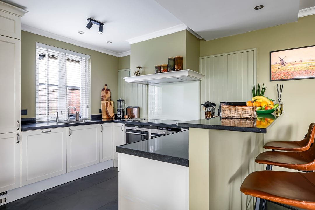 Photo 22 of Warnersstraat 4