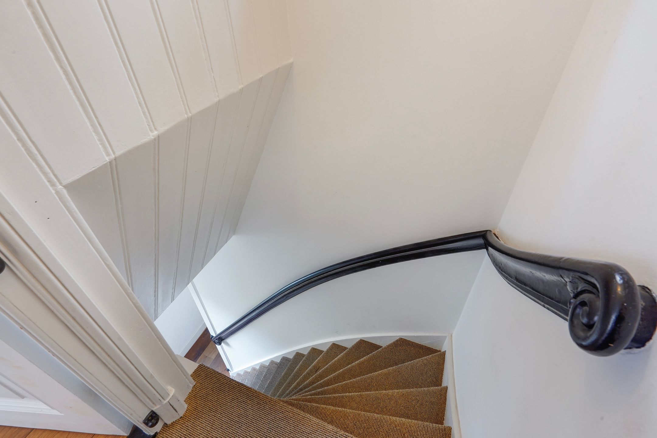 Charming 4-Room Ground Floor Apartment with Authentic Details and Southwest Garden — 36