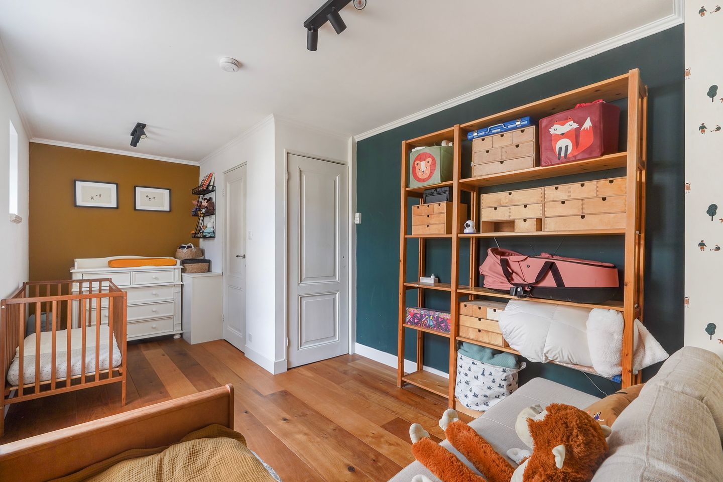 Charming 4-Room Ground Floor Apartment with Authentic Details and Southwest Garden — 34