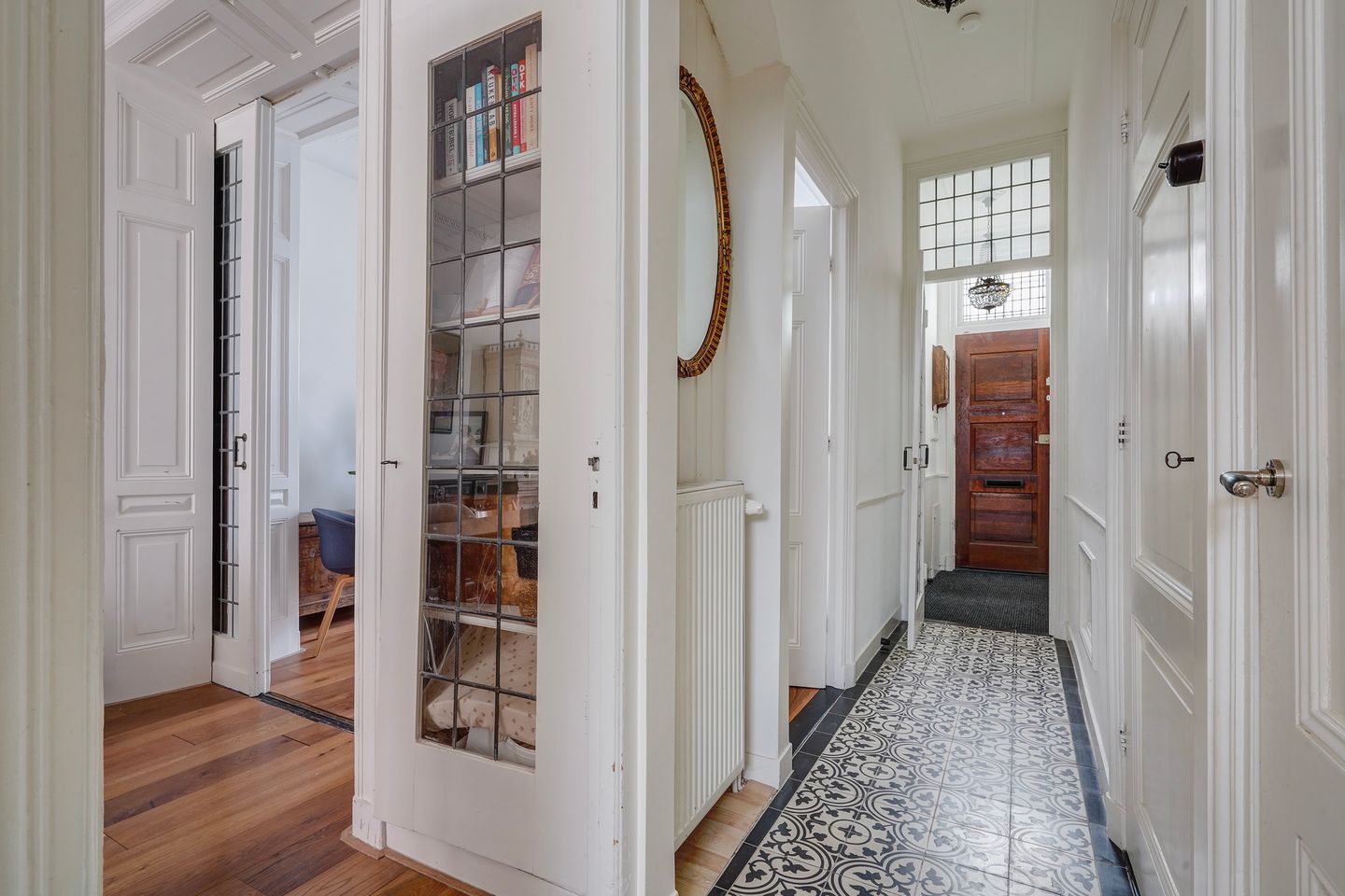 Charming 4-Room Ground Floor Apartment with Authentic Details and Southwest Garden — 40