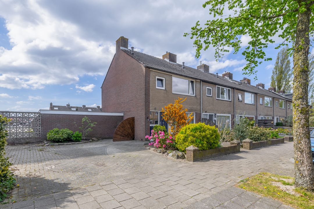 Foto 1 van Alberdingk Thijmlaan 66-A