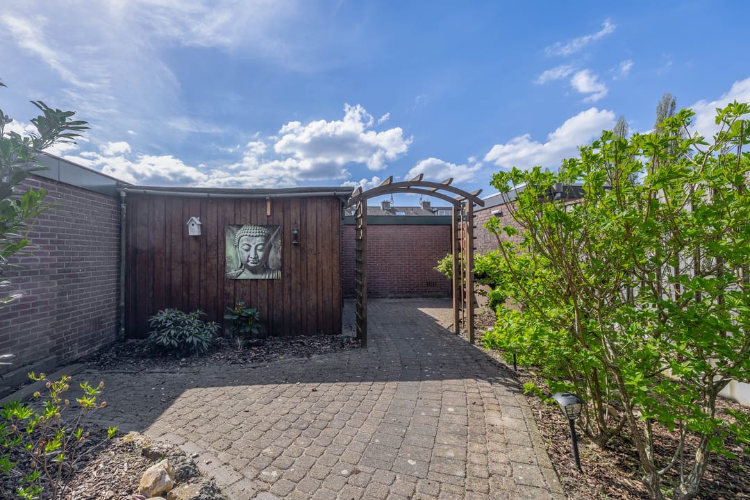 Foto 26 van Alberdingk Thijmlaan 66-A