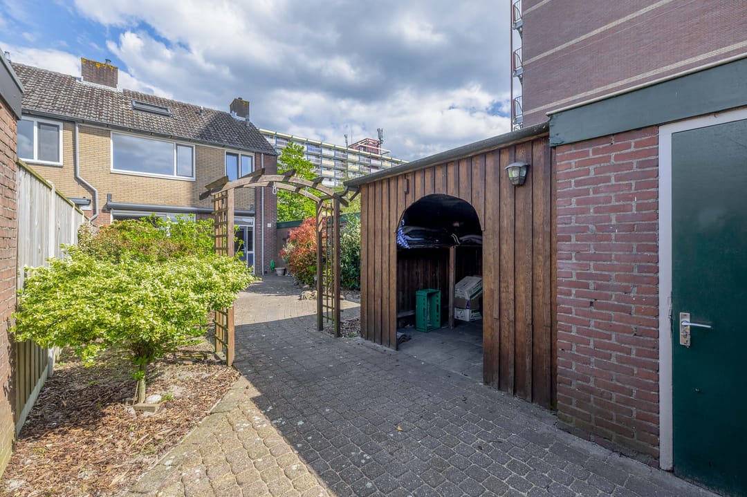 Foto 28 van Alberdingk Thijmlaan 66-A