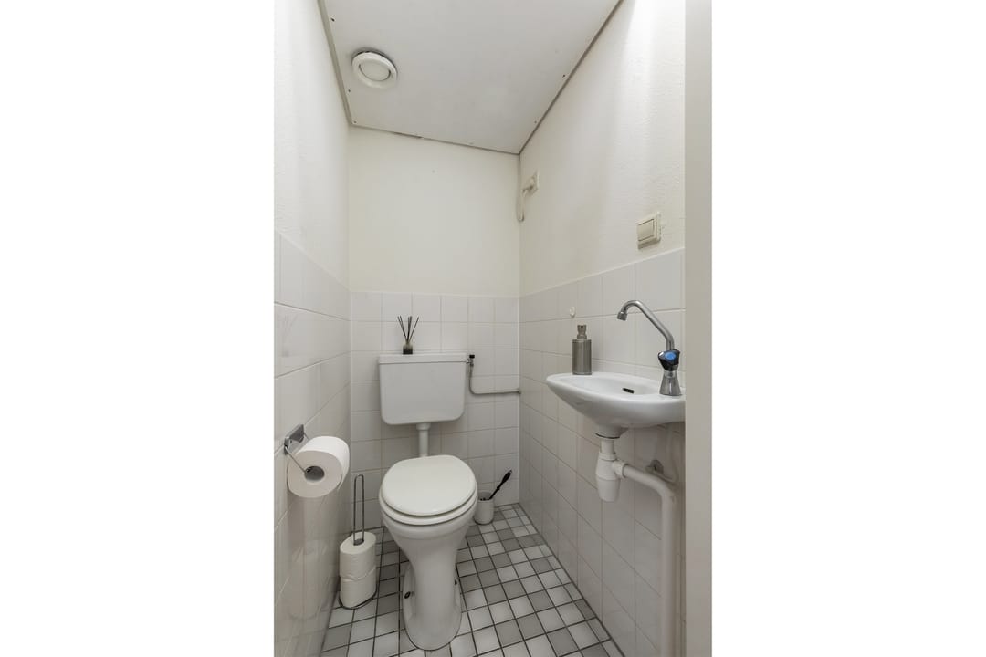 Photo 16 of Nieuwe Doelenstraat 15-5