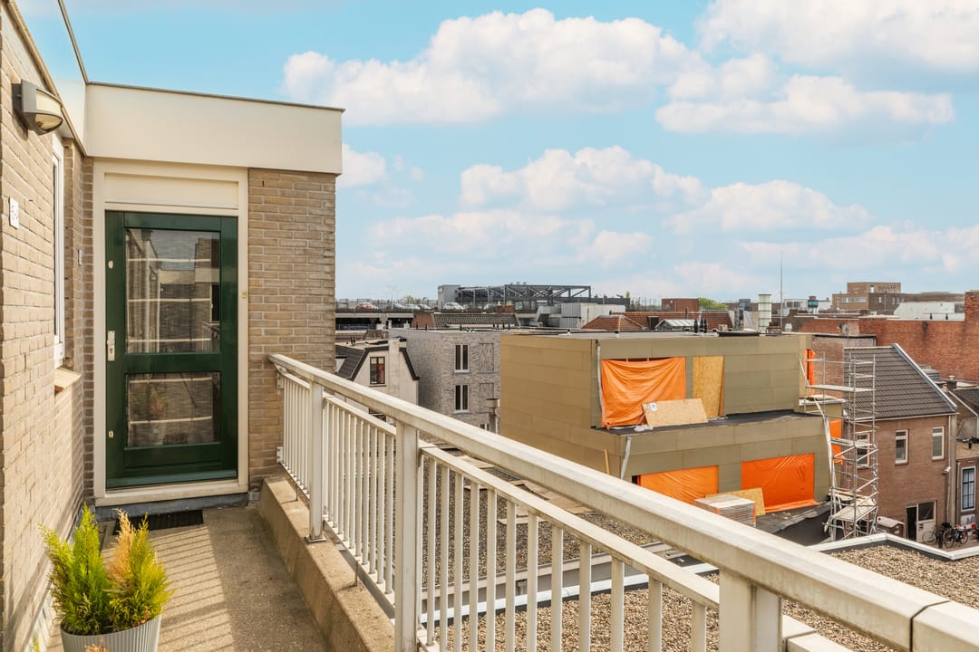 Photo 22 of Nieuwe Doelenstraat 15-5