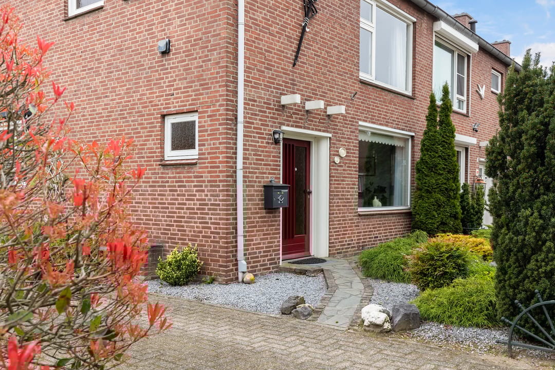 Photo 7 of Dr.Poelsstraat 31