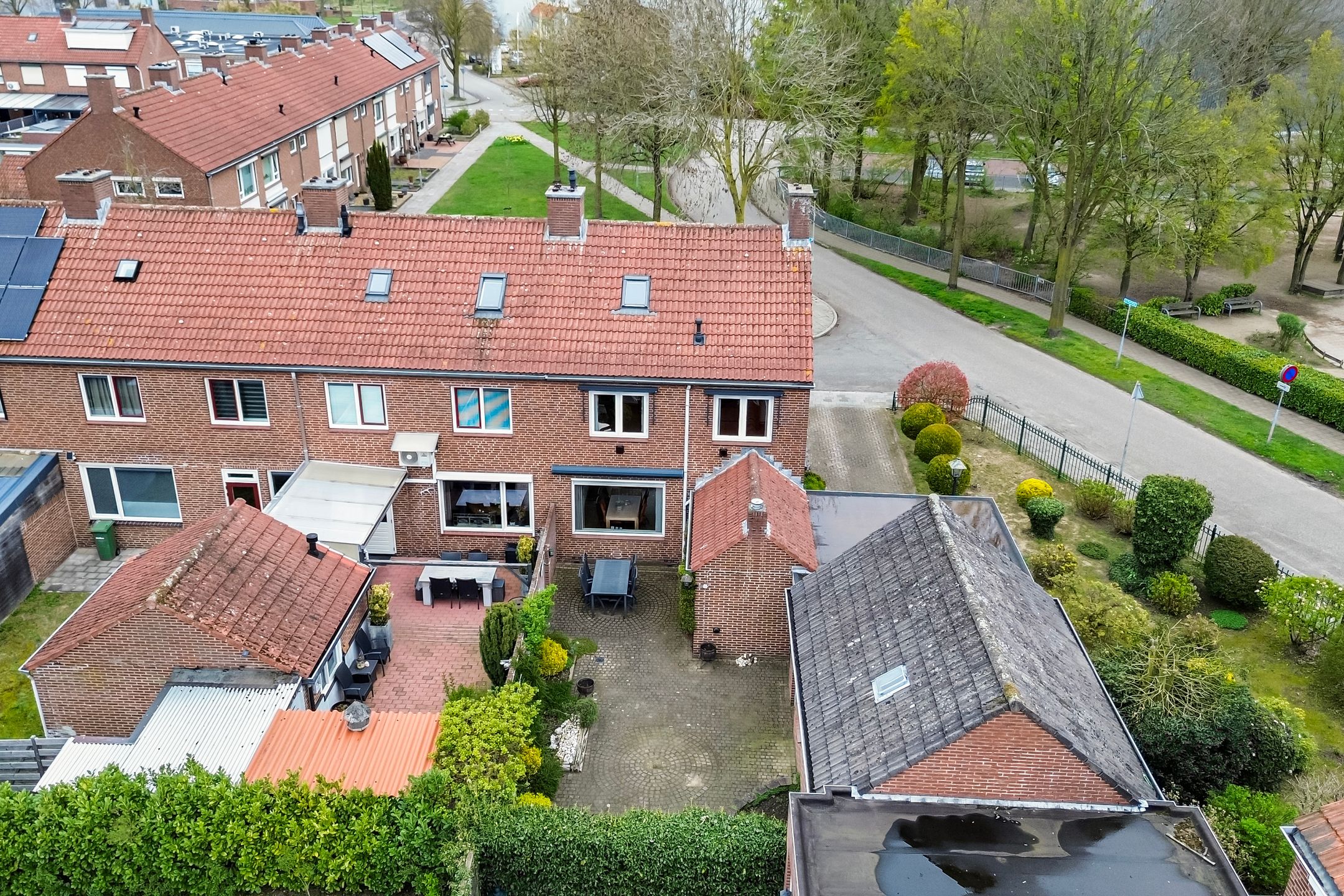 Photo 27 of Dr.Poelsstraat 31