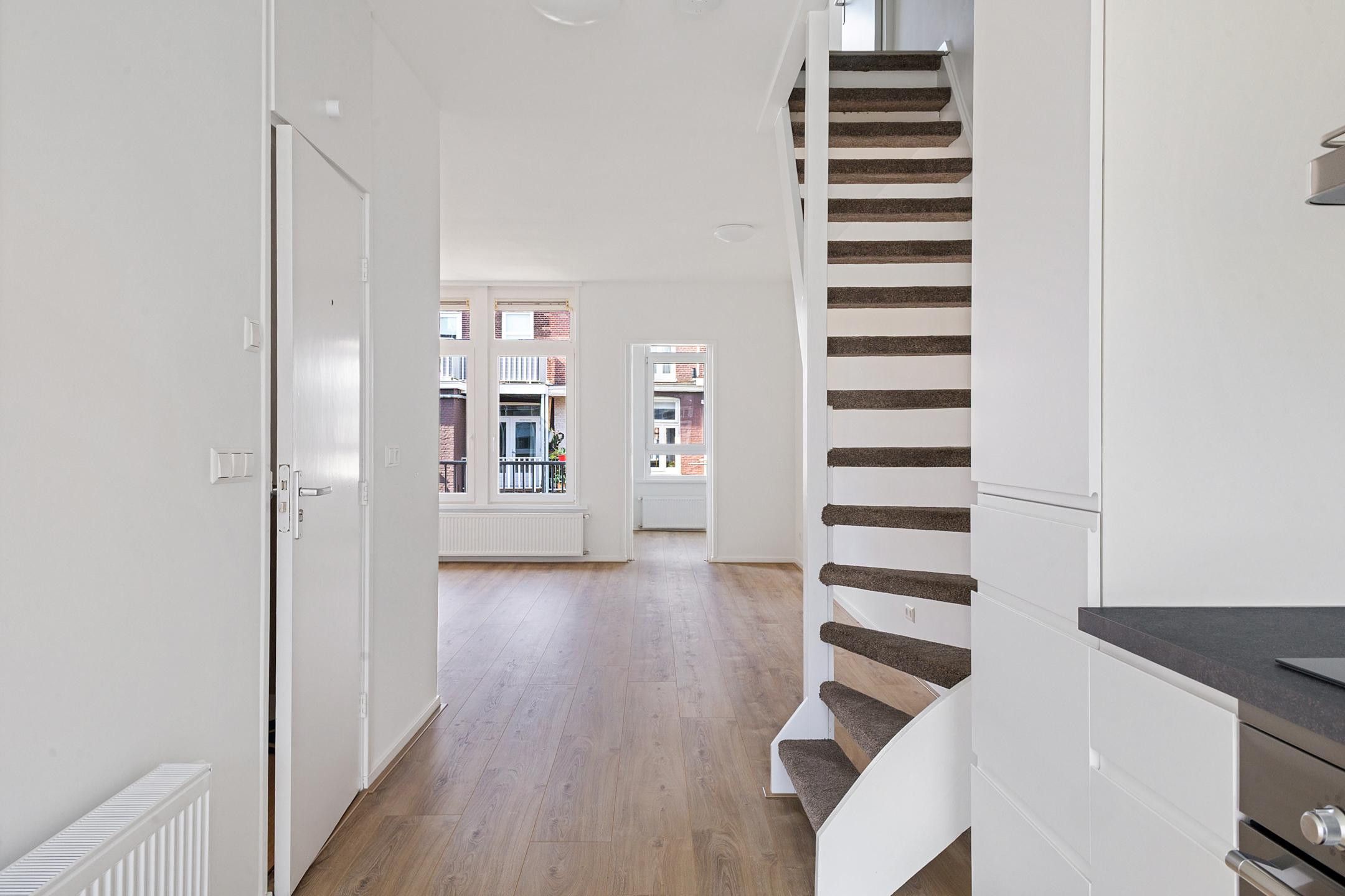 Photo 27 of Elisabeth Wolffstraat 86-3