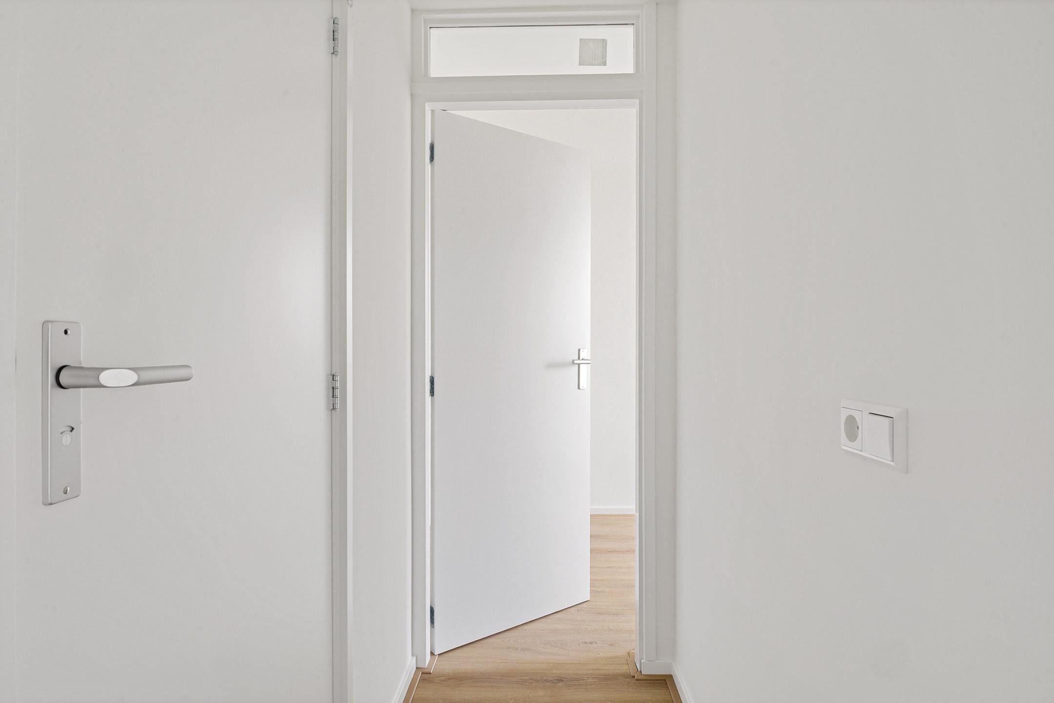 Photo 12 of Elisabeth Wolffstraat 86-3