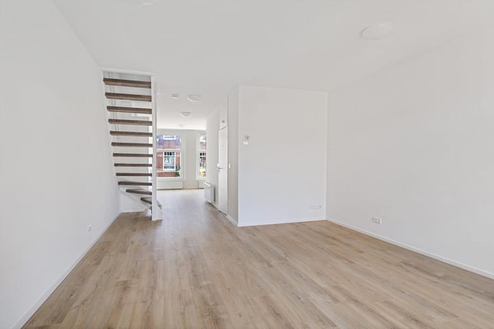 Photo 3 of Elisabeth Wolffstraat 86-3