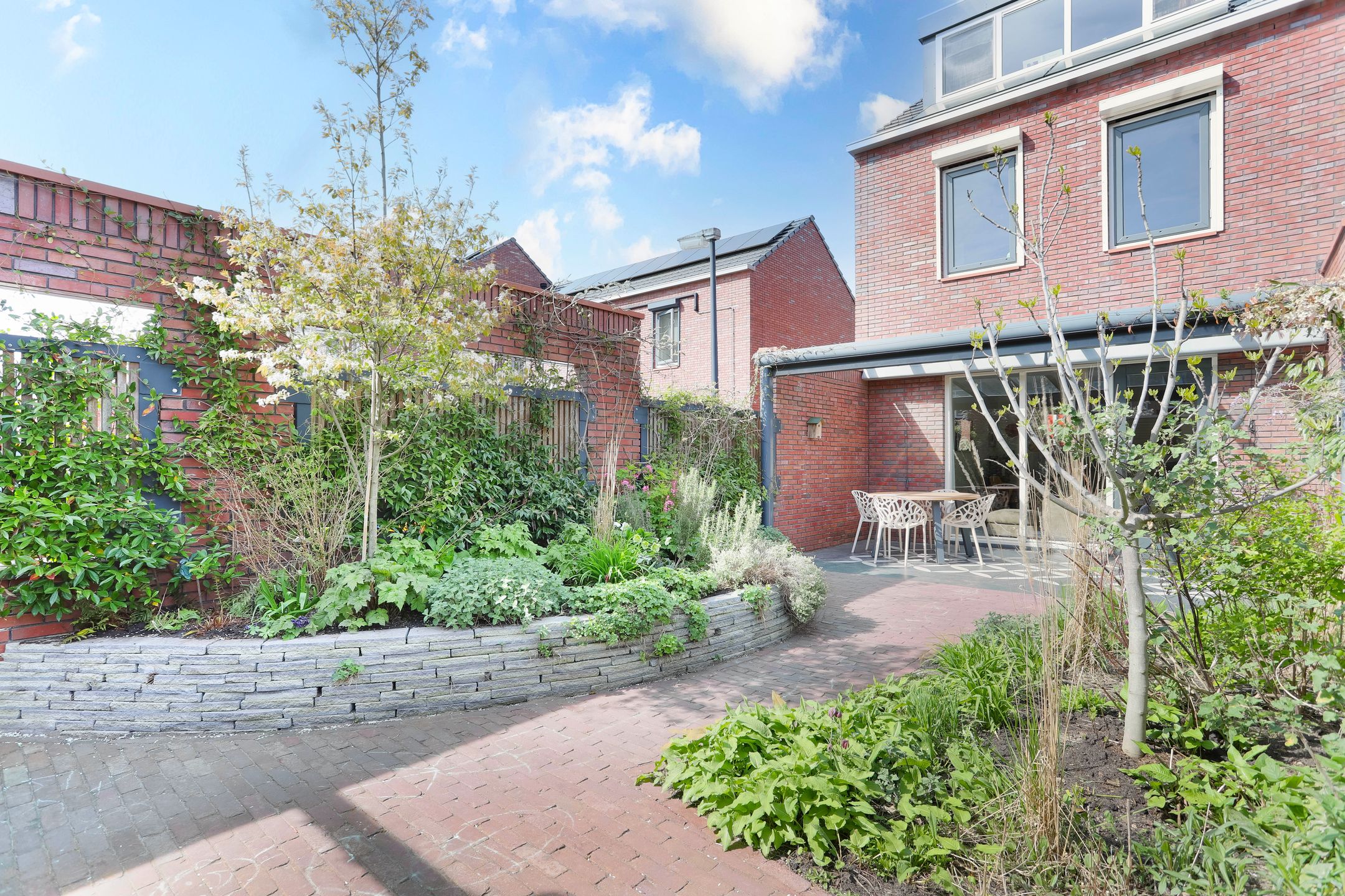 Photo 15 of Stuivingastraat 33