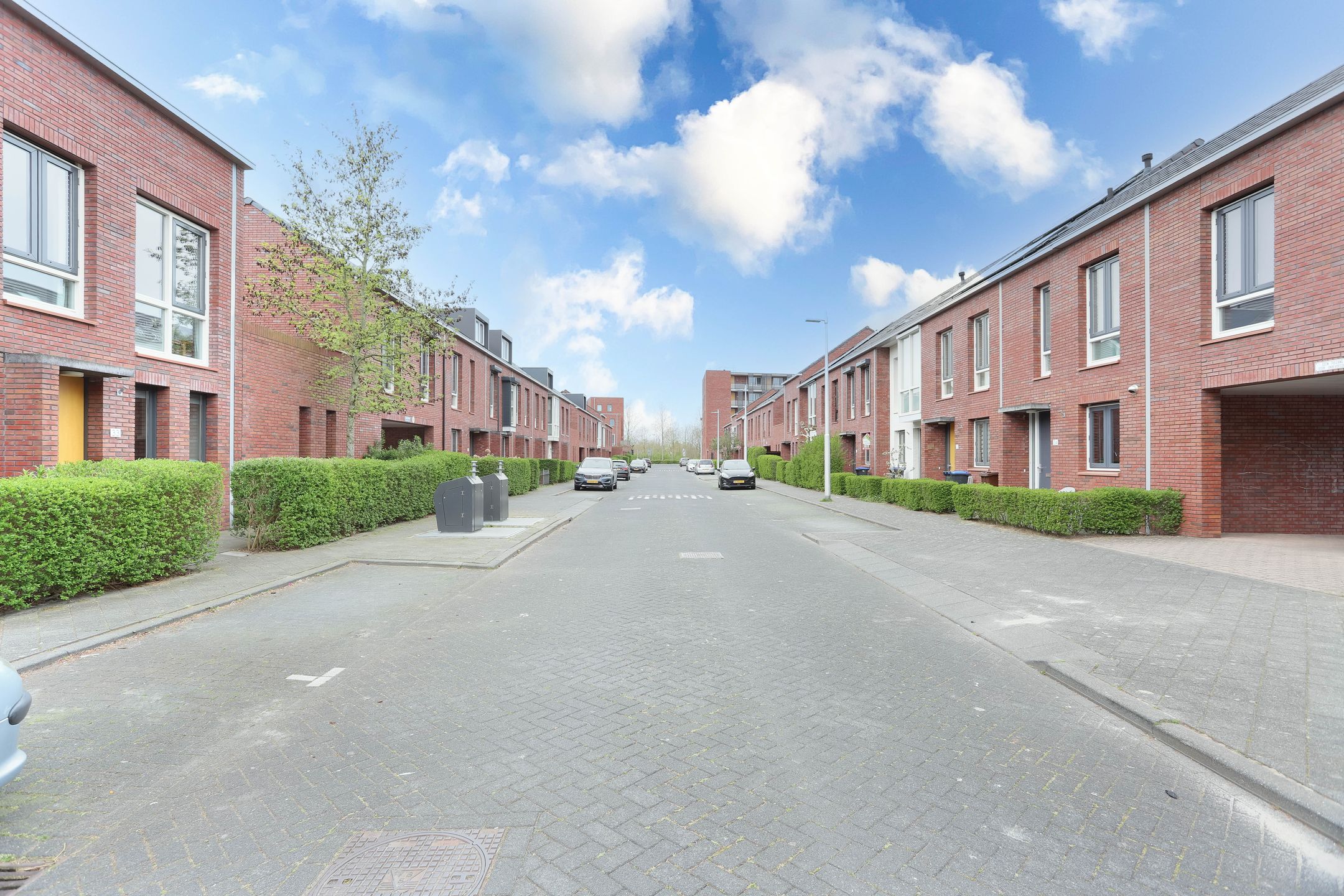 Photo 36 of Stuivingastraat 33