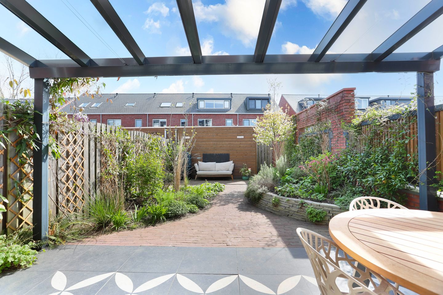 Photo 14 of Stuivingastraat 33