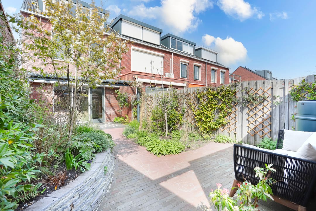 Photo 16 of Stuivingastraat 33