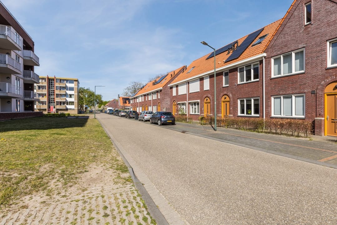 Photo 28 of Burgemeester Blomlaan 39