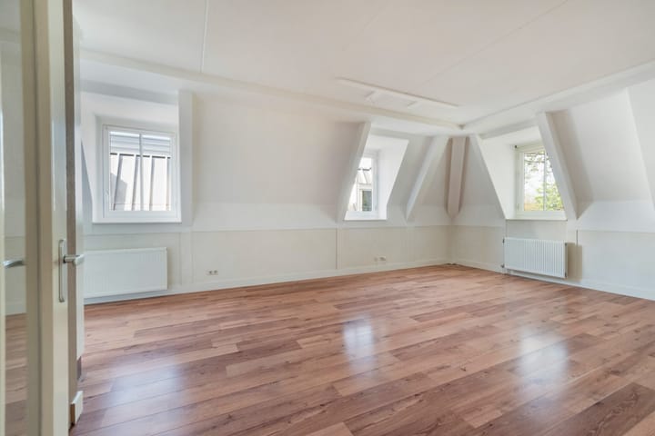 Foto 3 van Kronenburgplantsoen 12-L