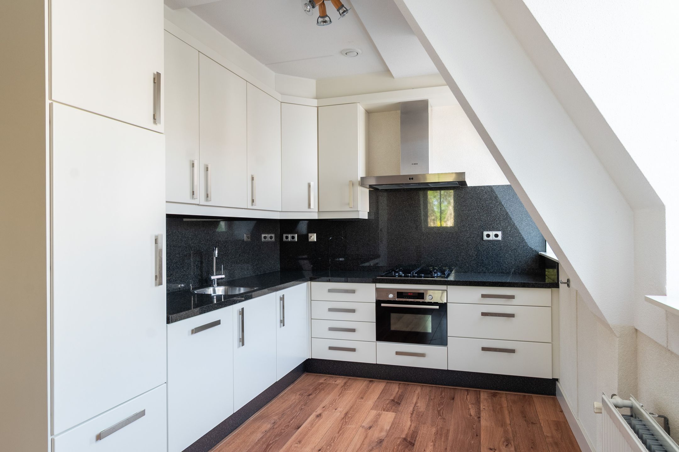 Foto 24 van Kronenburgplantsoen 12-L