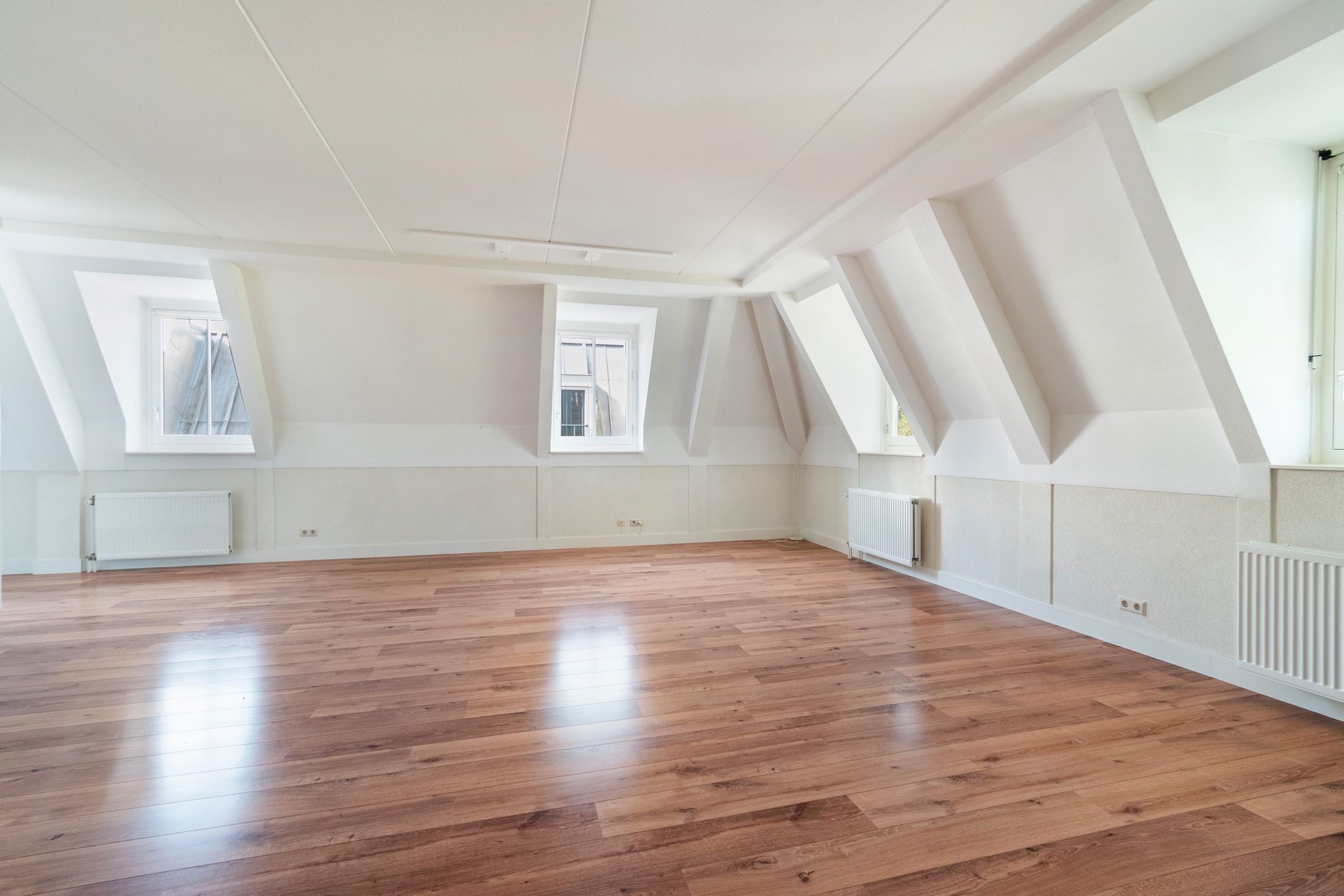 Foto 21 van Kronenburgplantsoen 12-L