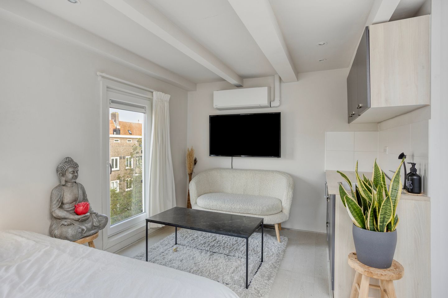 Foto 25 van Albert Luthulistraat 14-C