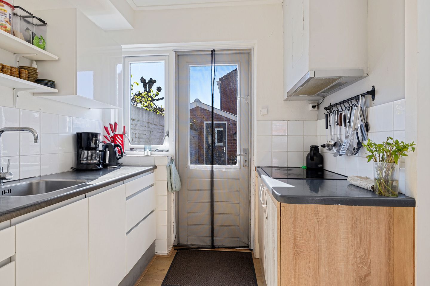 Foto 19 van van Leeuwenhoekstraat 8