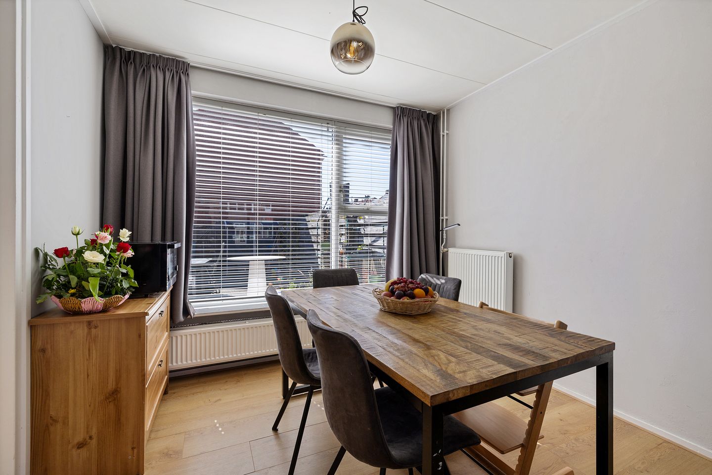 Foto 14 van van Leeuwenhoekstraat 8