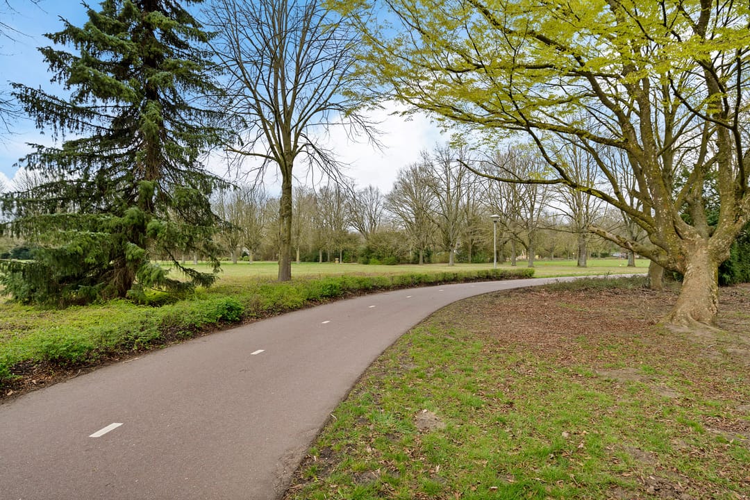 Photo 37 of Bergen op Zoomstraat 155