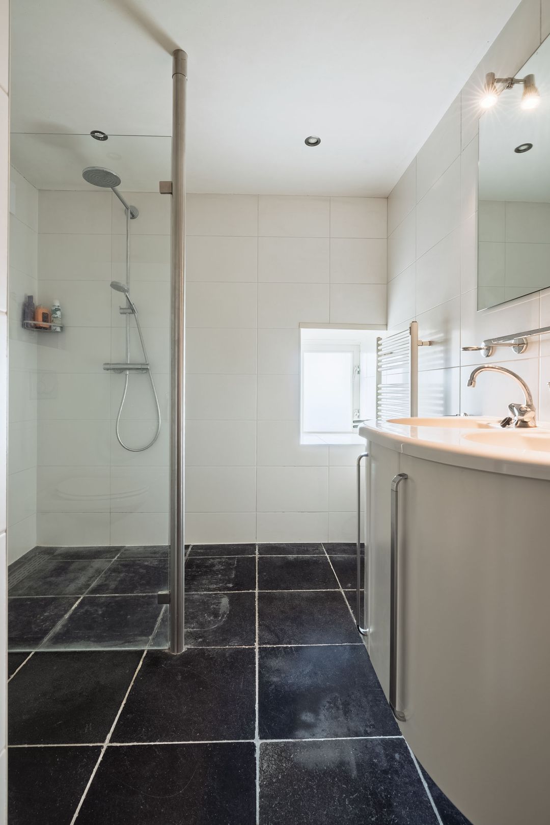 Foto 23 van August Faliseweg 2