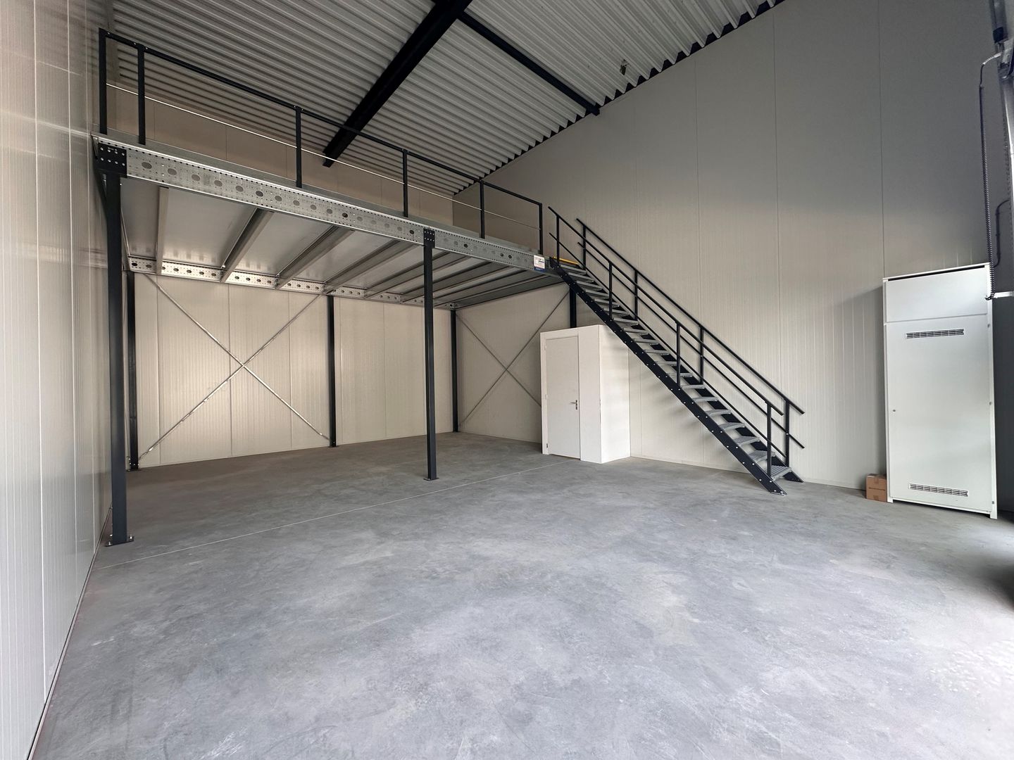 View photo 4 of Kryptonstraat 26-B04