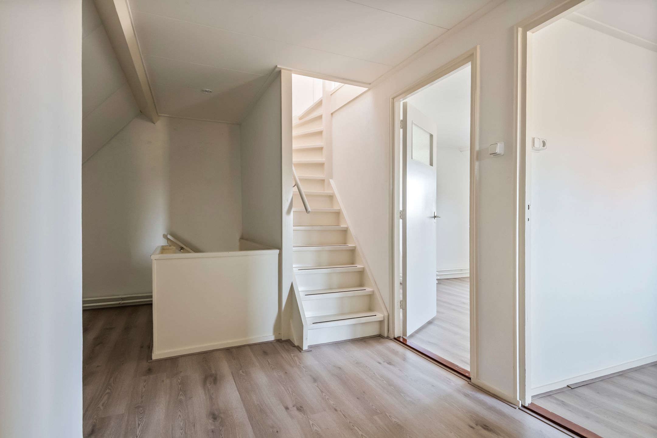 Foto 24 van Brinkstraat 4-A