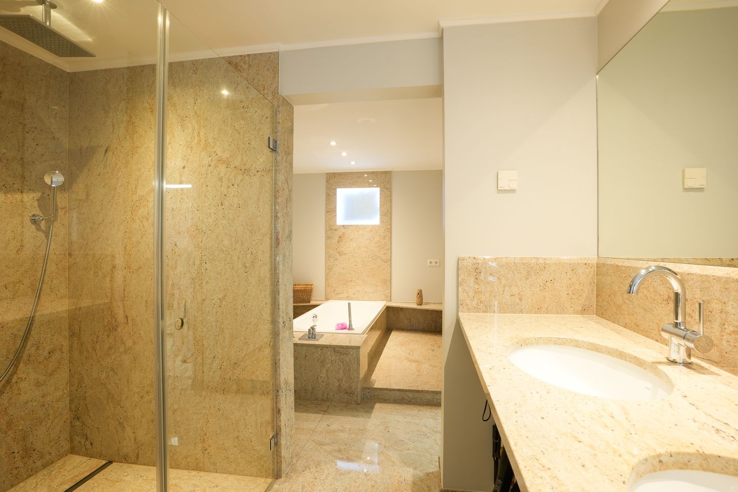 Foto 19 van Zevensterweg 6