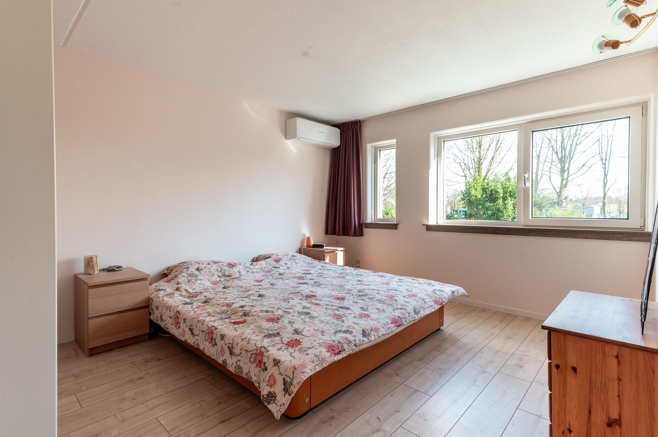 Foto 24 van Karveel 45 32