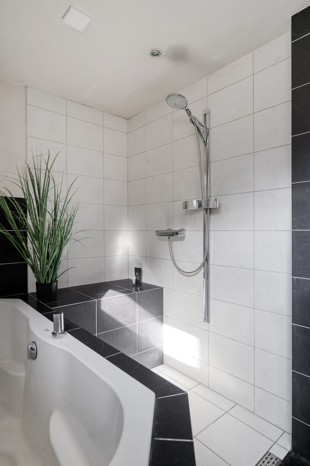 Foto 22 van Diepenbrockstraat 4