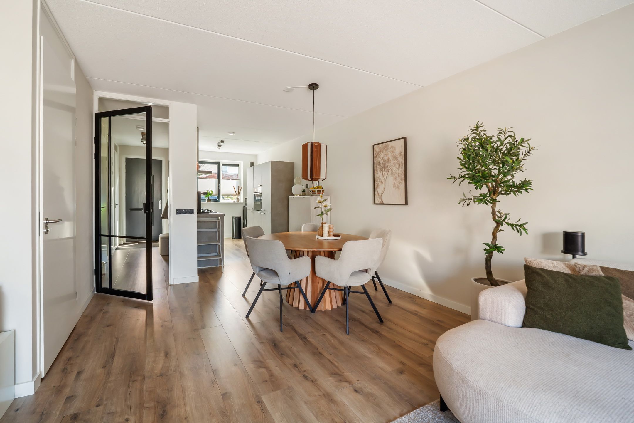 Foto 9 van Vuurvlinder 23