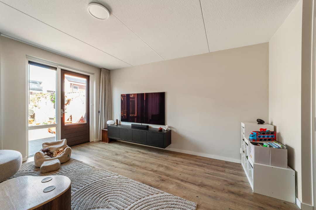 Foto 7 van Vuurvlinder 23