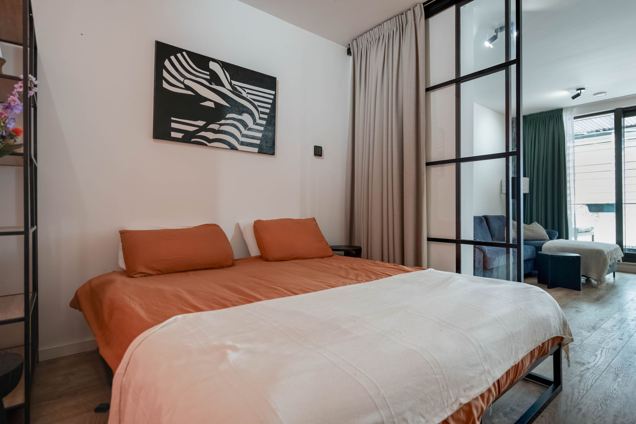 Foto 3 van Isaac Titsinghkade 6-C