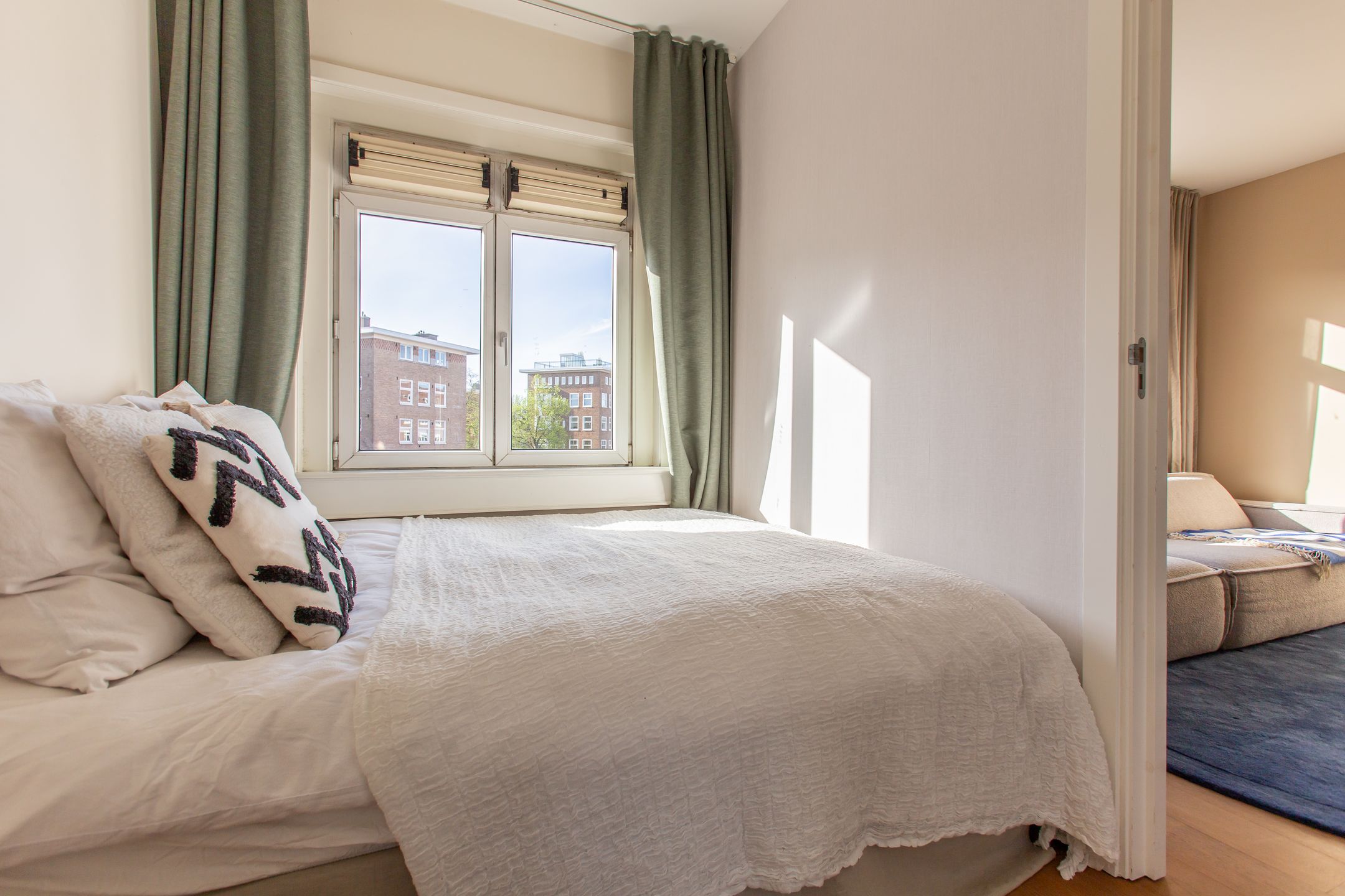 Foto 18 van Bos en Lommerweg 145-2