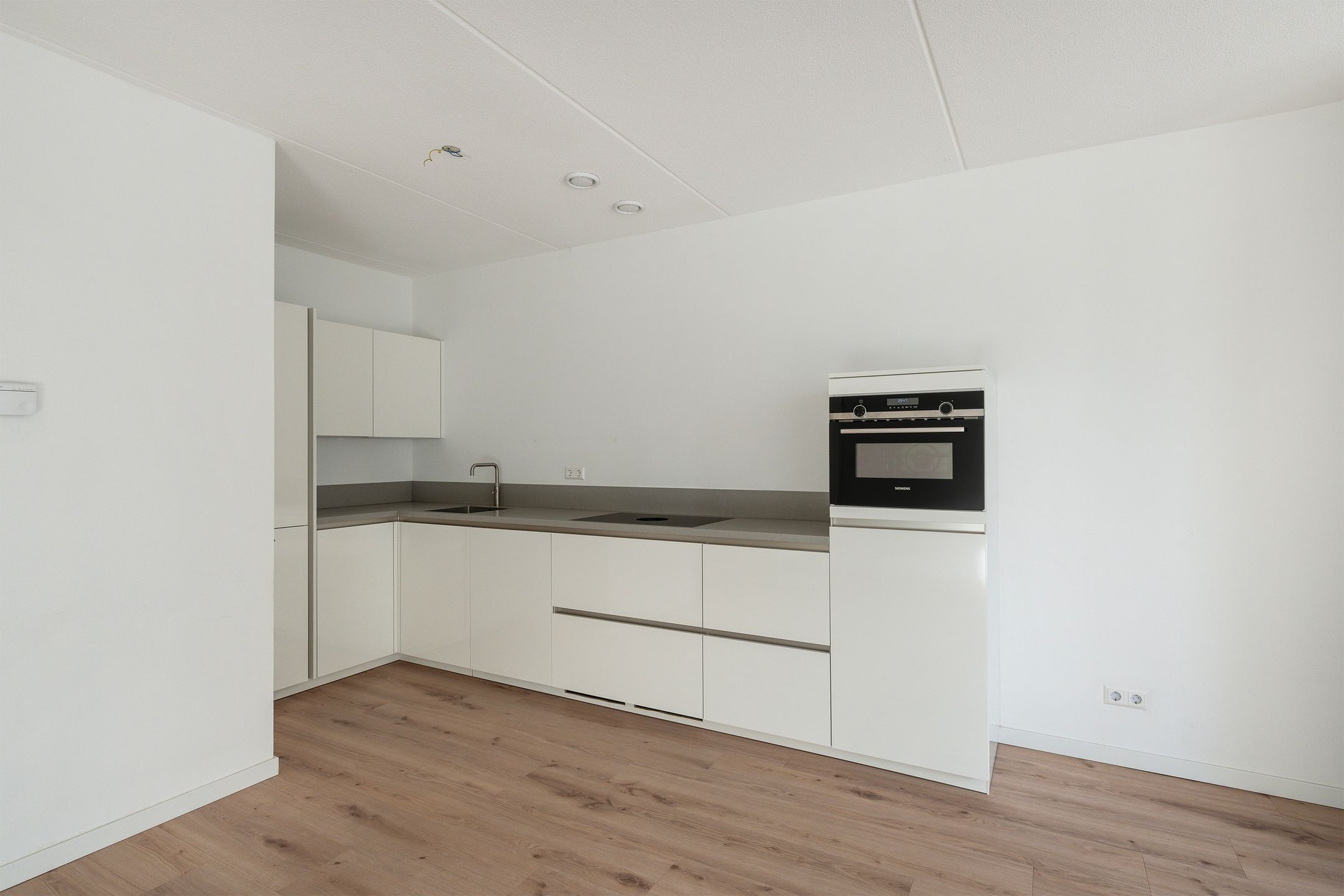 Photo 9 of Burgemeester Baumannlaan 175-E